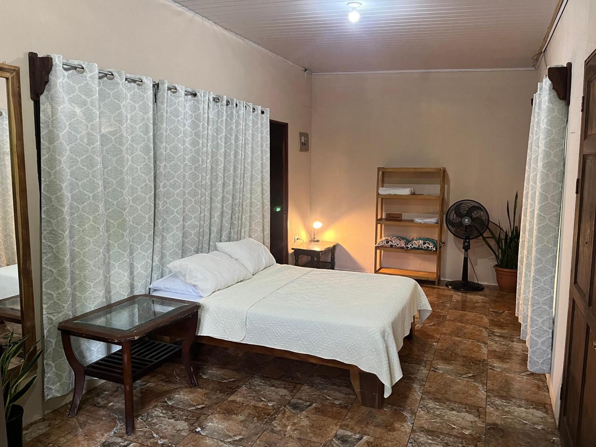 Casa Escondida Apartments Мануел Антонио Екстериор снимка